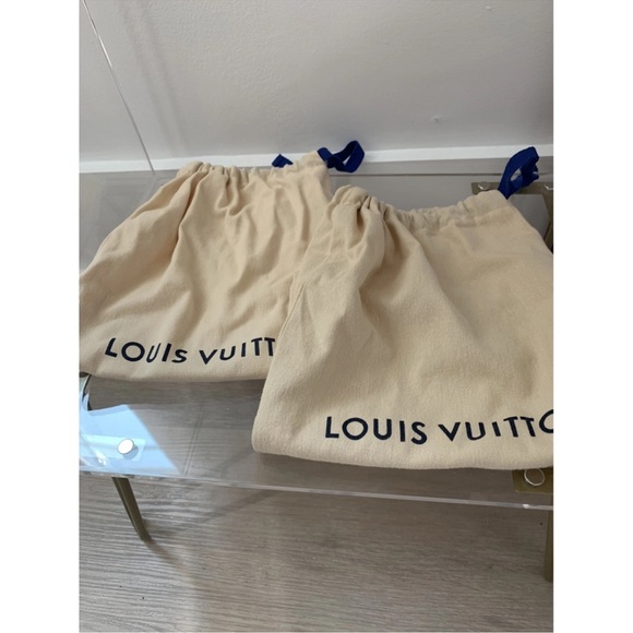 SOLD!!!! Louis Vuitton Sandal - Picture 7 of 7